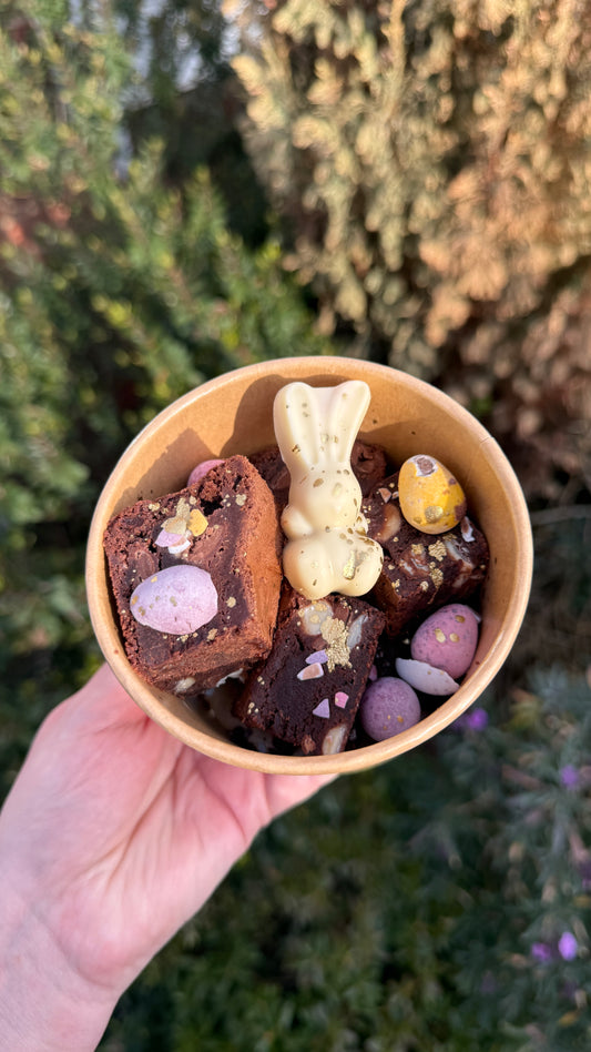 Mini Egg Brownie Tub